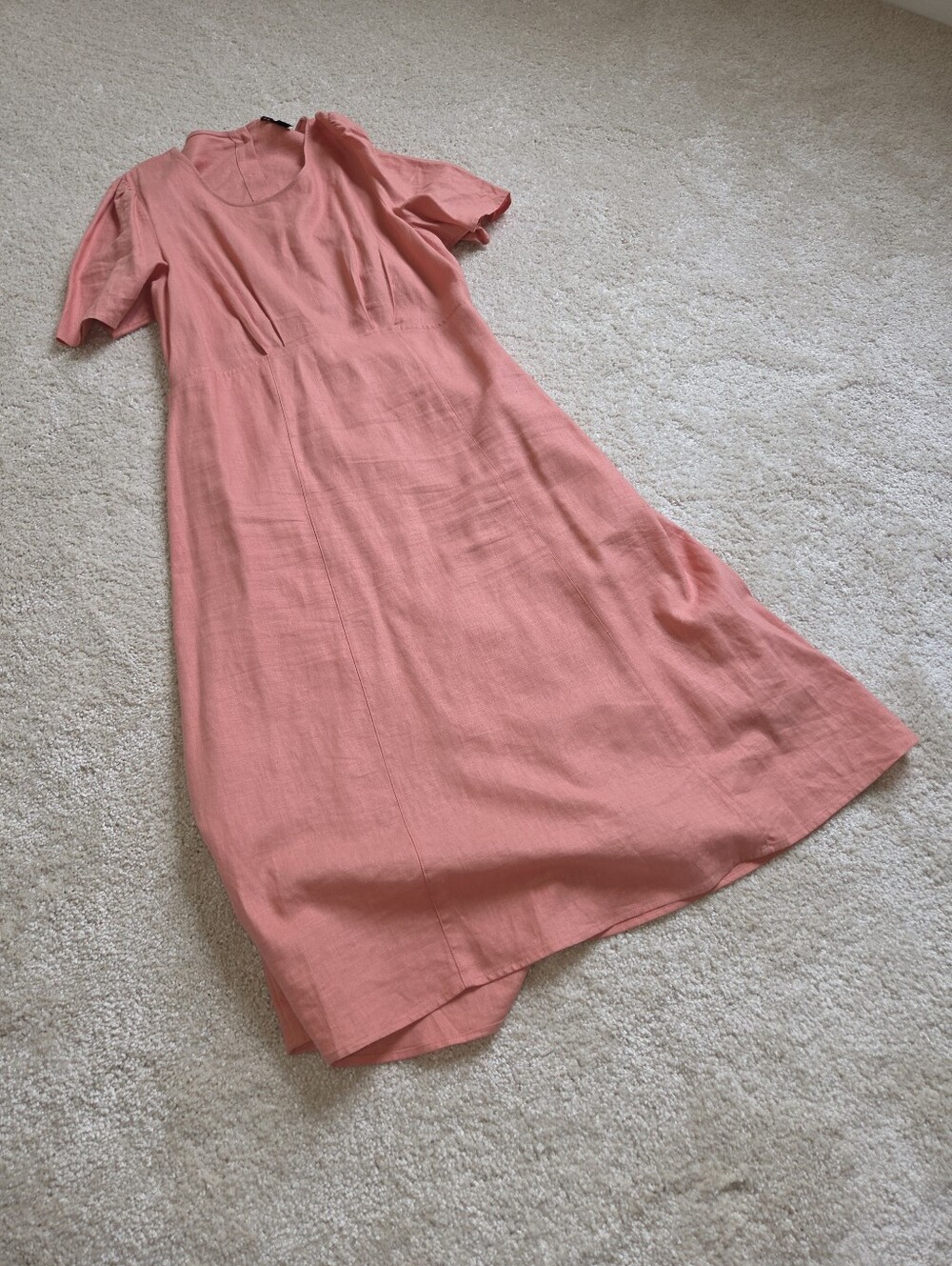 Women's Coral Midi Dress - Casual Elegant - Picture 3 of 4